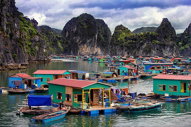 A fishing village in Ha Long bay
