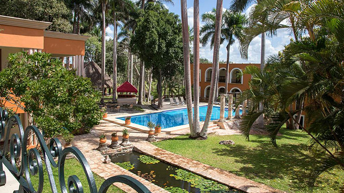 Grounds of the conference hacienda